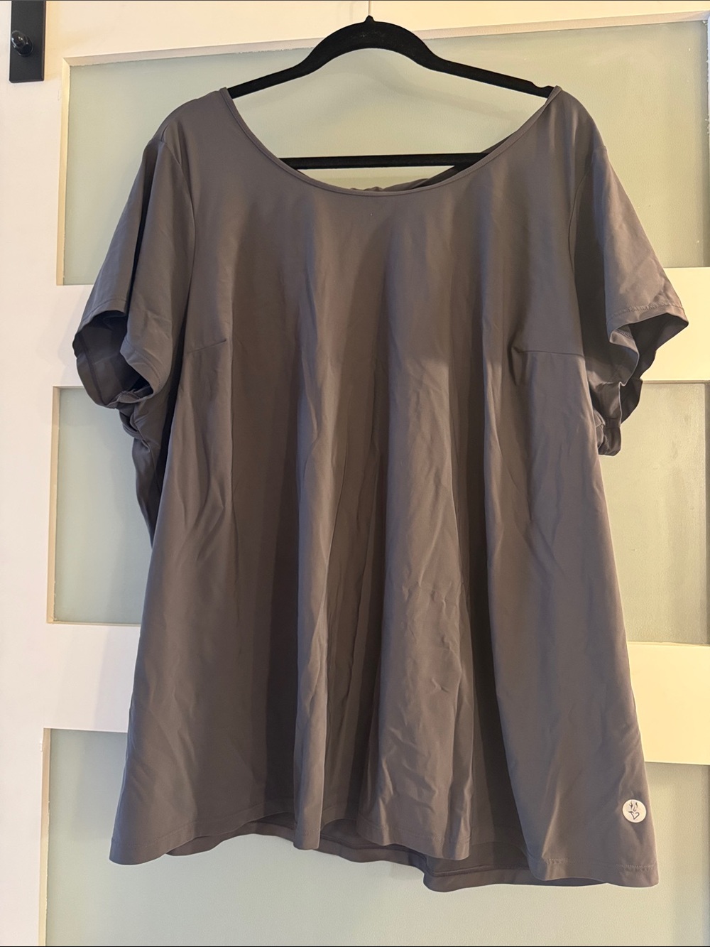 Torrid Plus Size Active Shirt Scoop Neck Top in Charcoal Gray